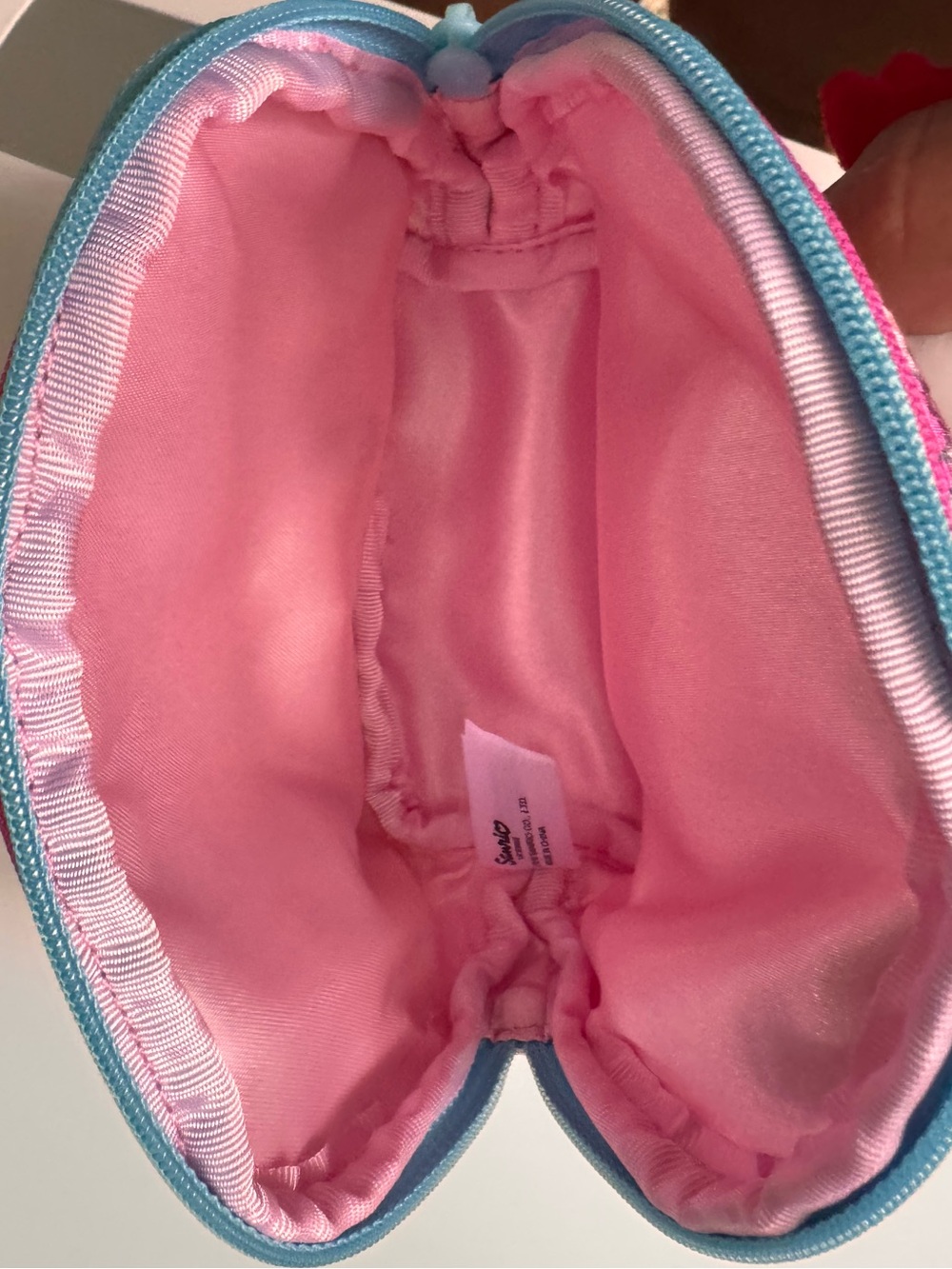 Hello kitty mini pouch - Picture 4 of 4